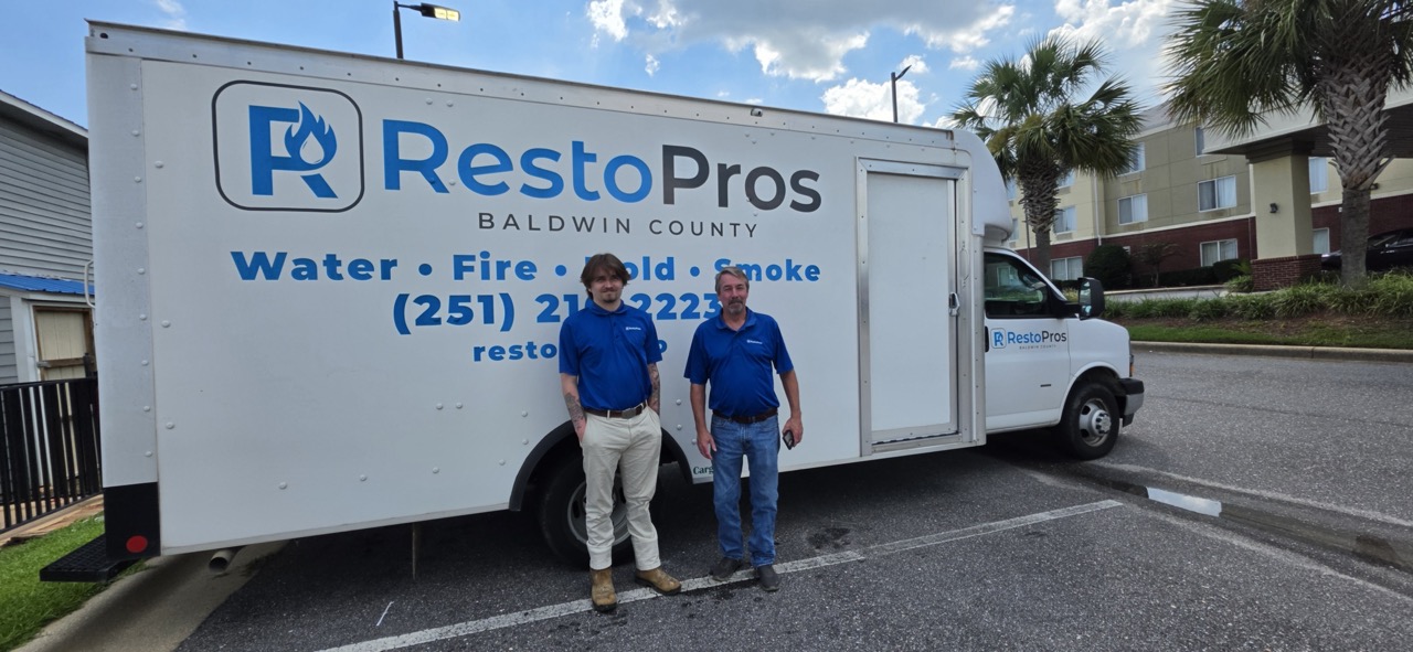 baldwincounty-man-and-truck-large
