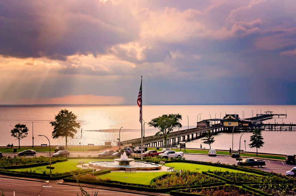 fairhope-municipal-pier-in-fairhope-alabama
