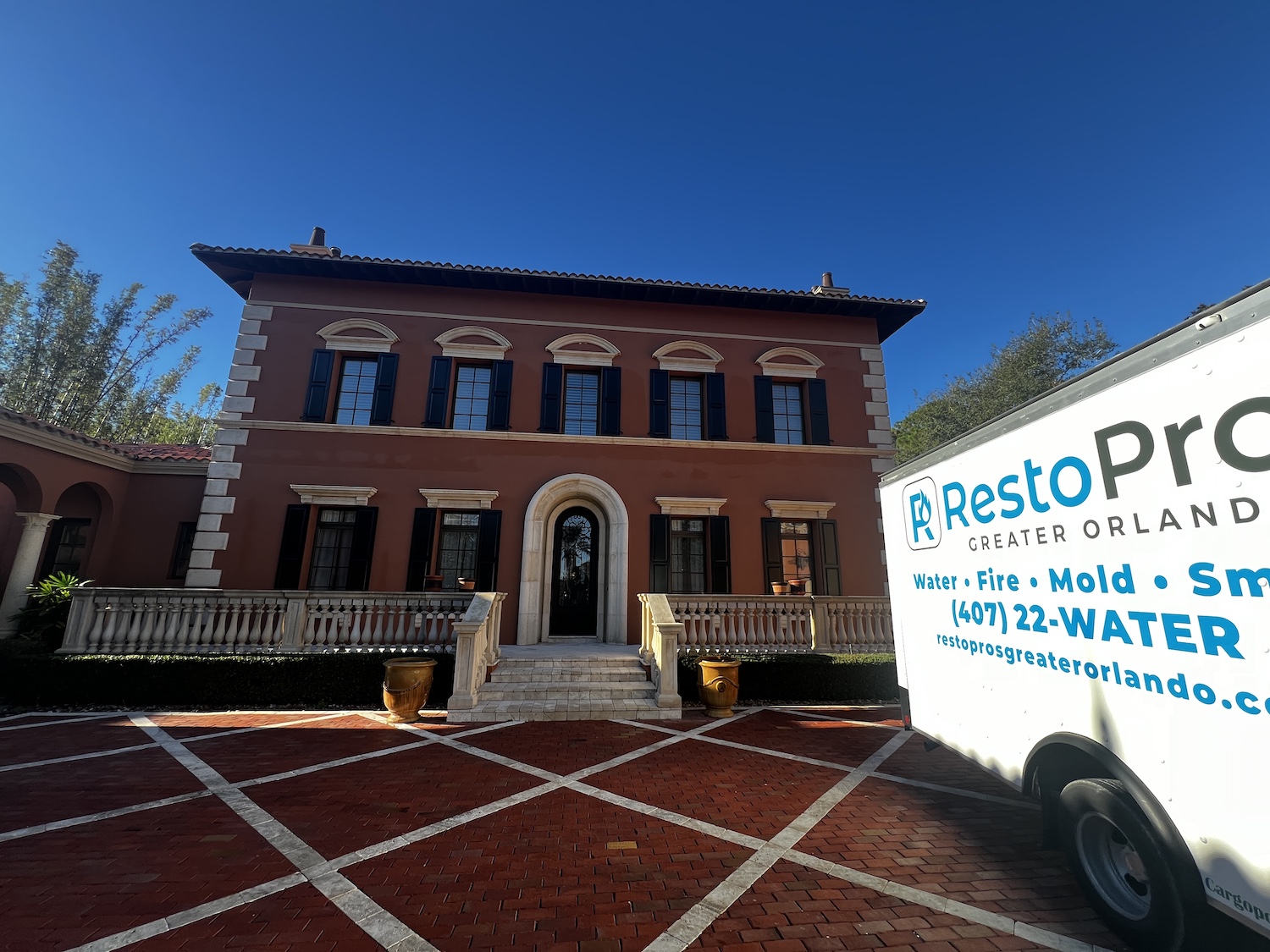 Restopros Greater Orlando Truck Outside of Home